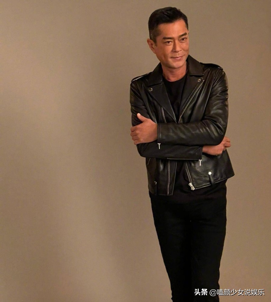 亚洲10大*男美**今昔颜值对比，有人美黑过度，有人不老冻龄，差距大