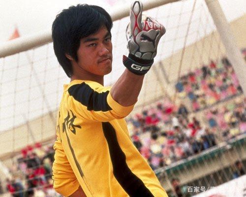 因为周星驰火的陈国坤,陈国坤谈周星驰演他一部电影