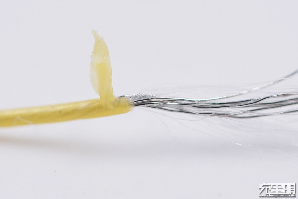 小米移动电源330000mh快充版拆解,小米c口数据线拆解