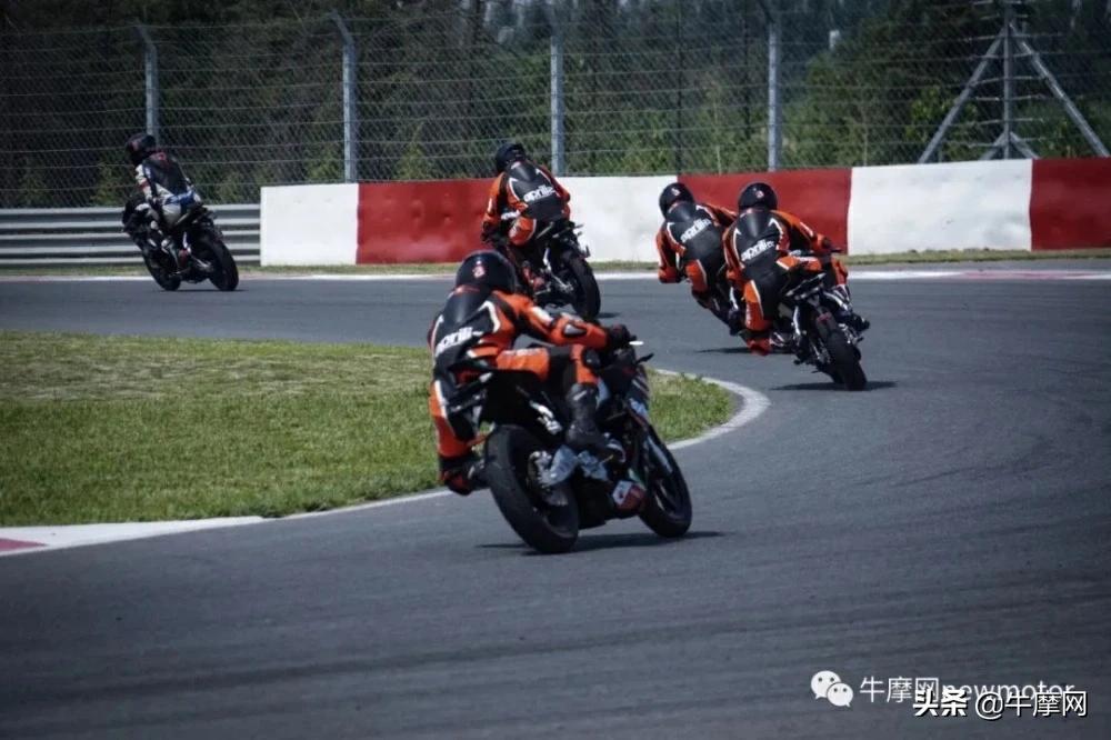 纯正赛车血统，阿普利亚GPR250R西安赛道体验来了