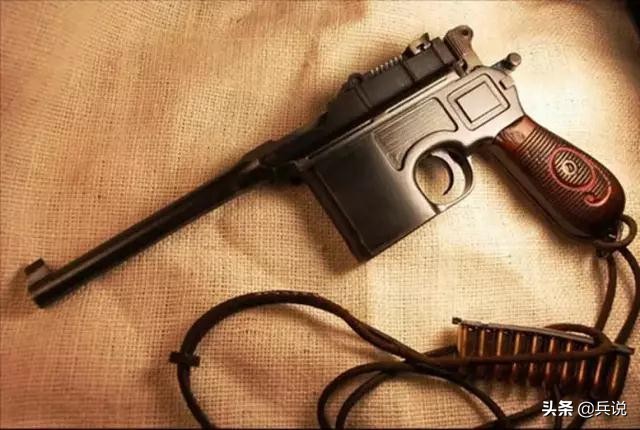 17岁*飚耿**当游击队长，拥有第一支枪：快要散架，却视若珍宝