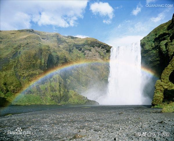 冰岛｜北大西洋中的一个岛国，人口约为34万，首都是雷克雅未克
