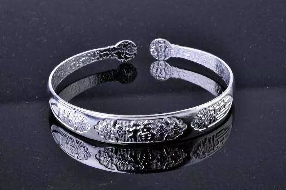 925银饰玫瑰金变黑后的清洗方法,粉金925银饰变黑后的清洗方法