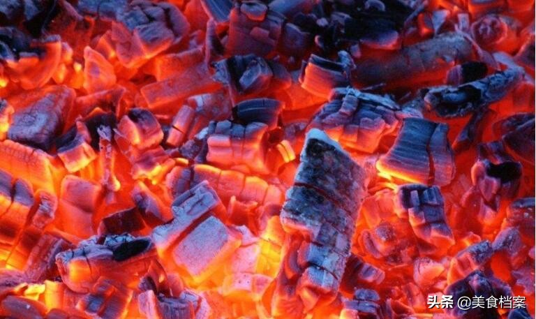 自家烧烤羊肉串的做法,在家烧烤羊肉串简单腌制