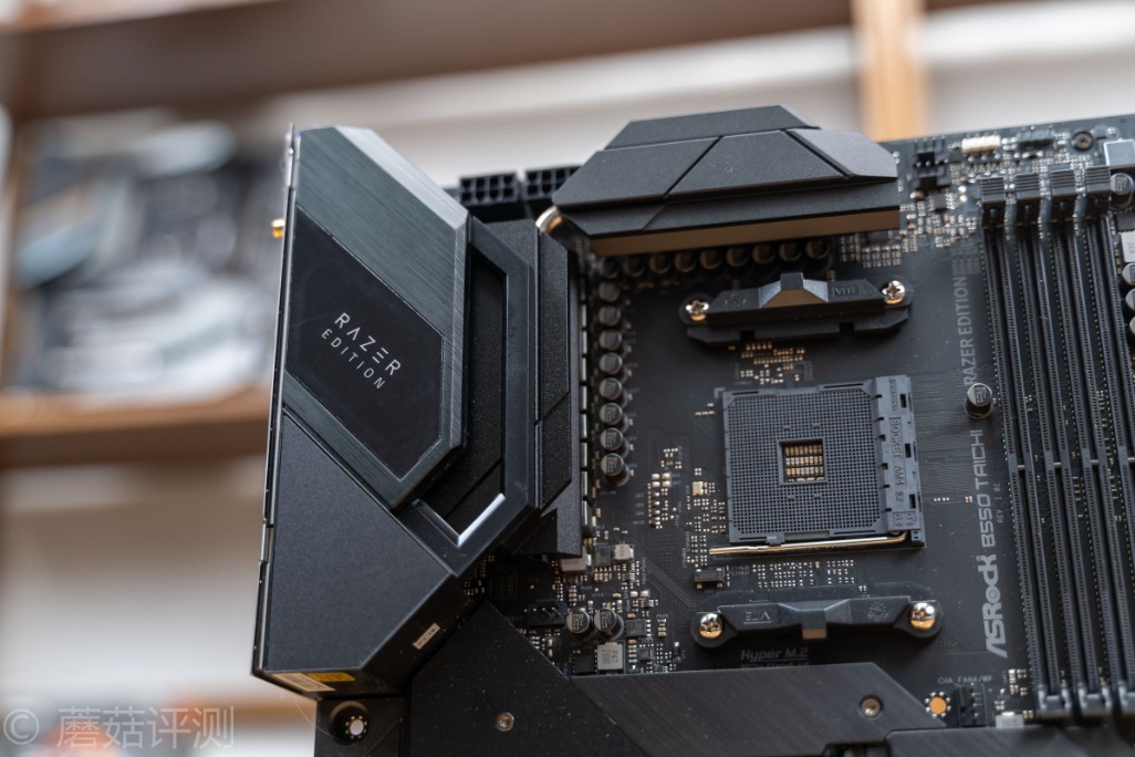技嘉b550大雕主板评测,华擎x570太极雷蛇怎么样