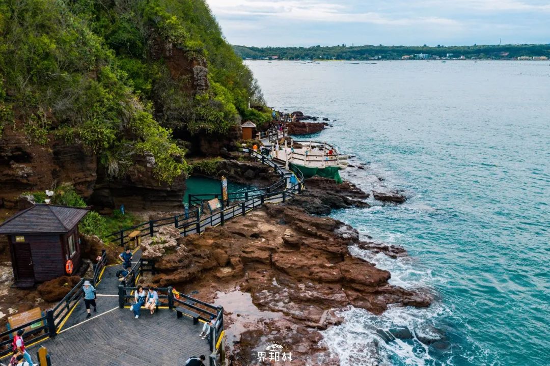 听说涠洲岛坑多真的如此吗,涠洲岛真的不值得去吗