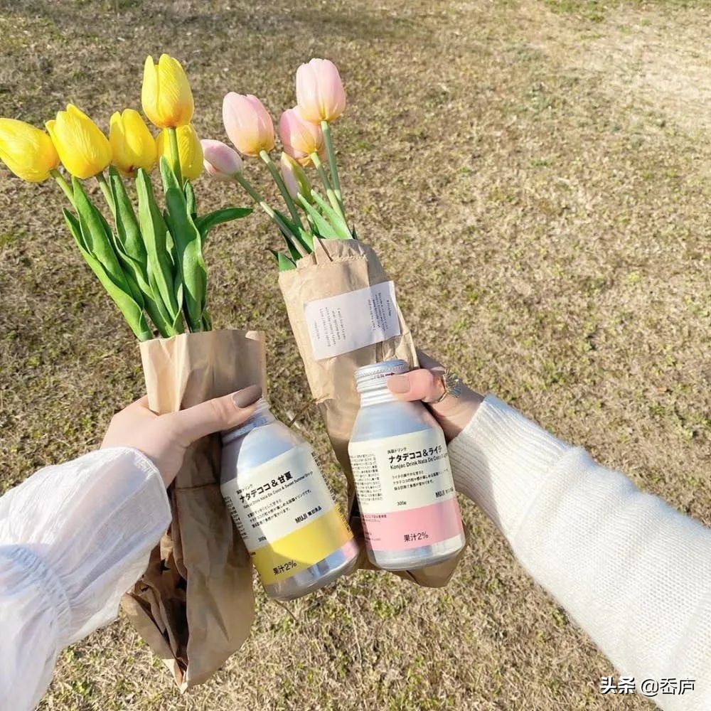 星巴克魔幻美人鱼、MUJI色卡饮料、复刻名画的甜品，让你一秒入夏