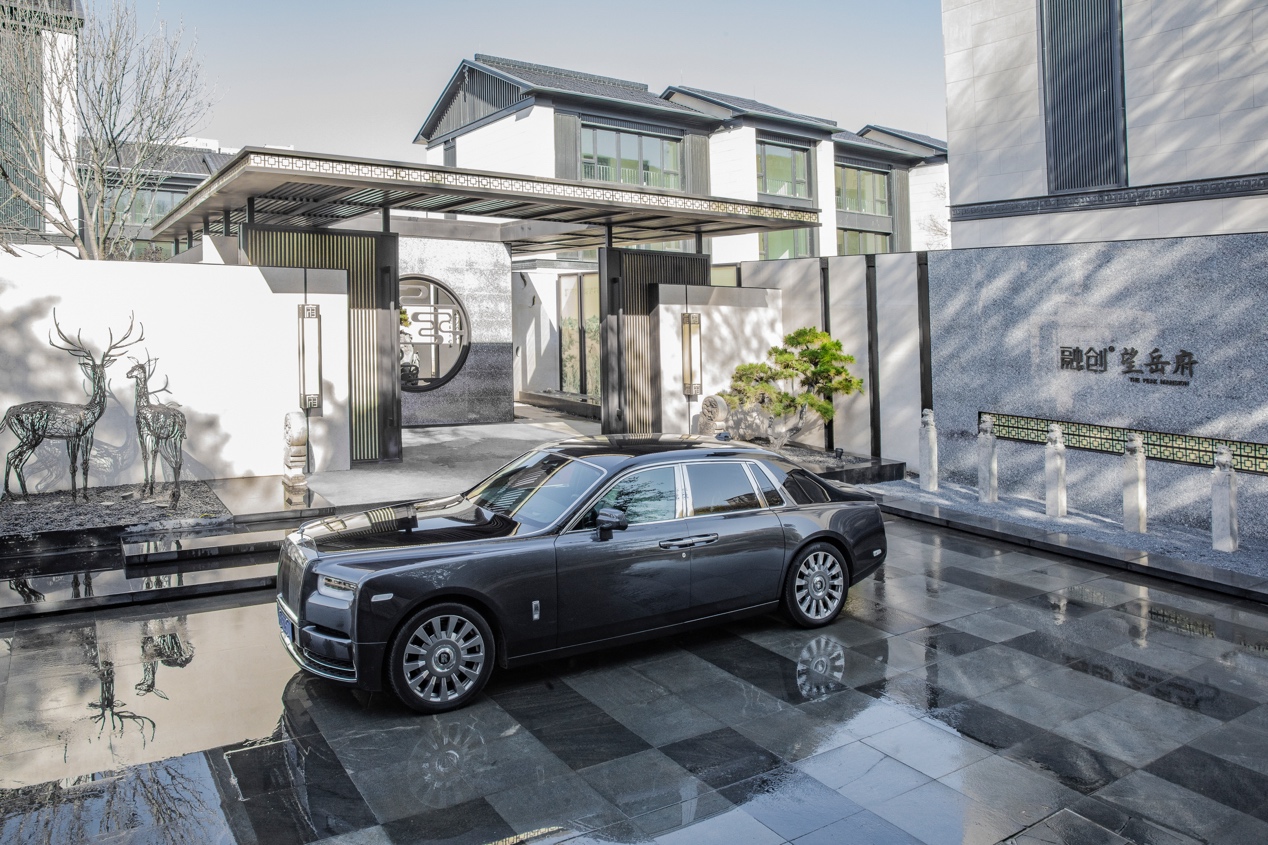 感受极致优雅的车,感受顶级豪车的魅力