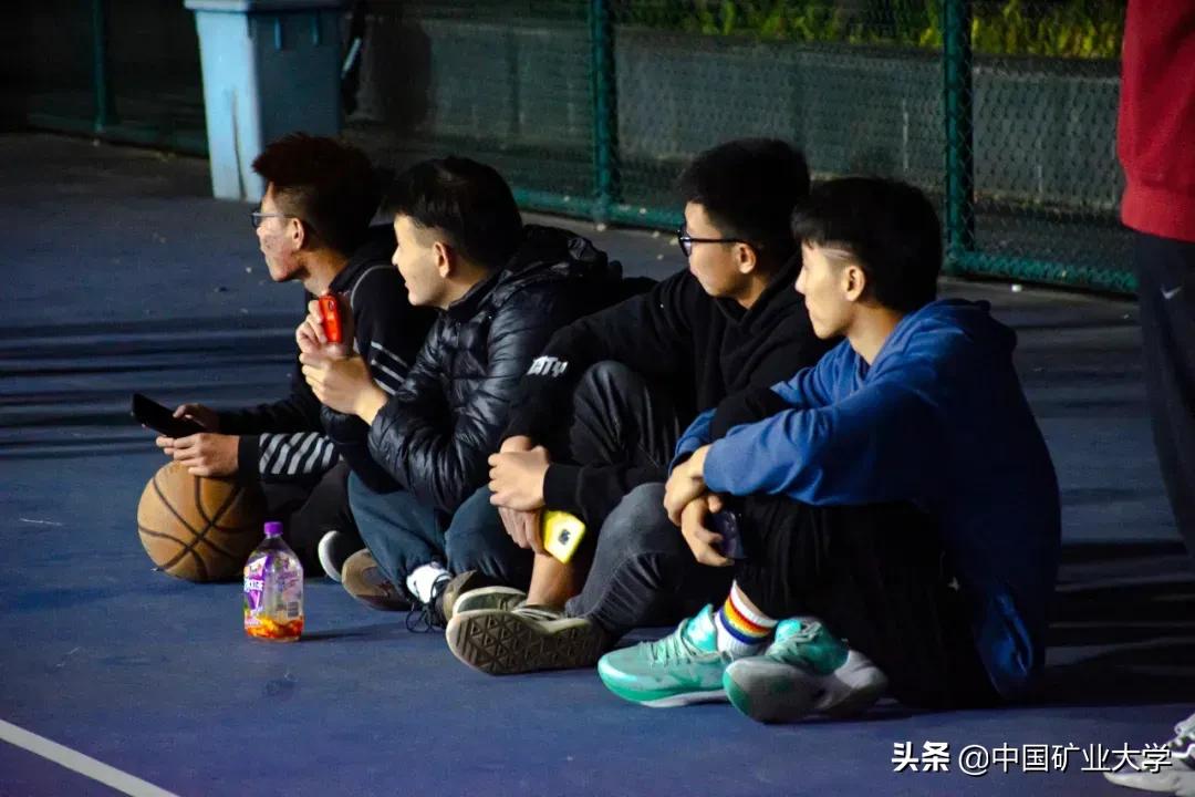 鍥戒箳姣旇禌瓒呯噧鐬棿,姣旇禌瓒呯噧鏃跺埢