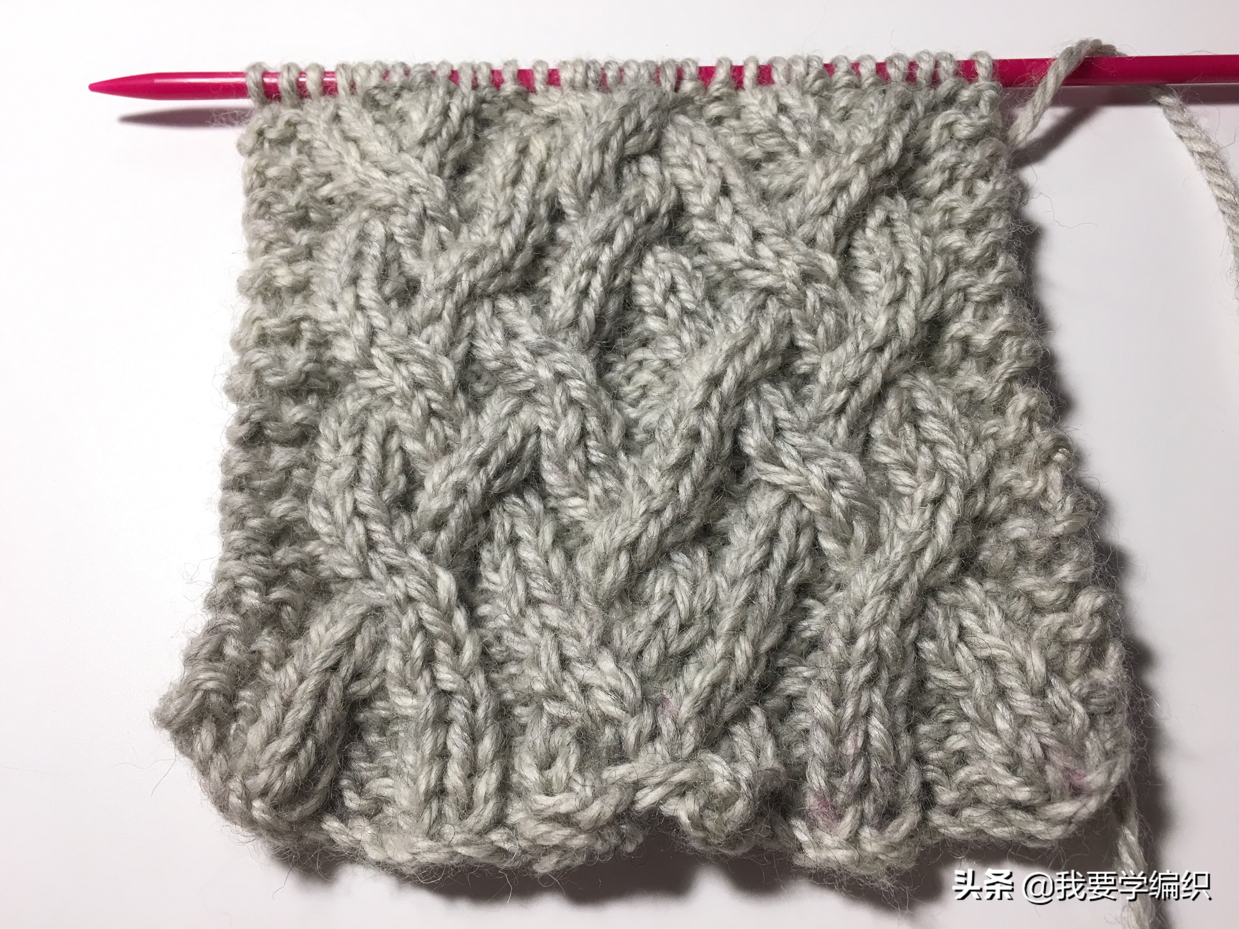 双扭麻花围巾教程,经典麻花围巾教程