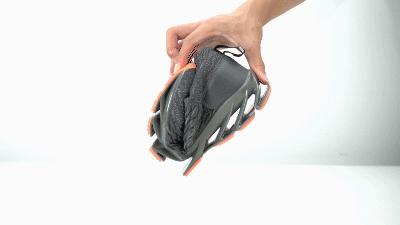 才百元白菜价！阿迪达斯同款科技刀锋鞋，鞋底藏了28片“弹簧”