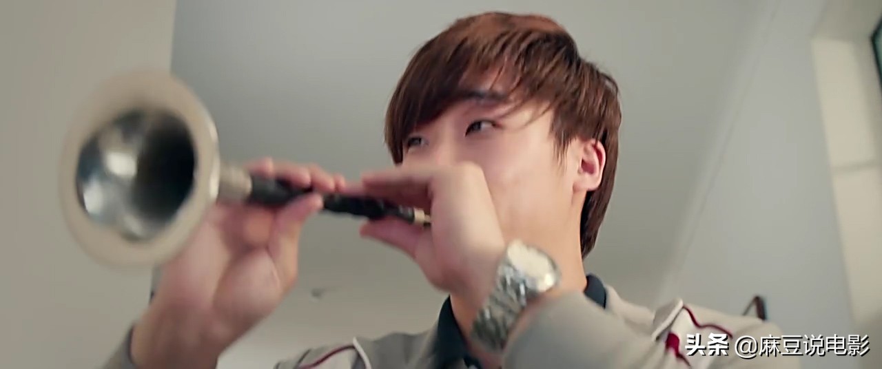 闪光少女二次元火了 (闪光少女音乐二次元)