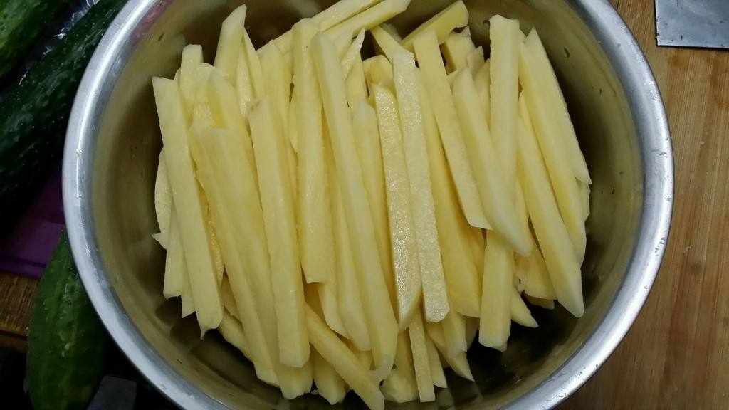 自制薯条如何跟肯德基一样,薯条家庭自制做法秒杀肯德基