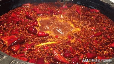 吃火锅爆痘还拉肚子怎么回事,吃火锅上火长痘怎么办