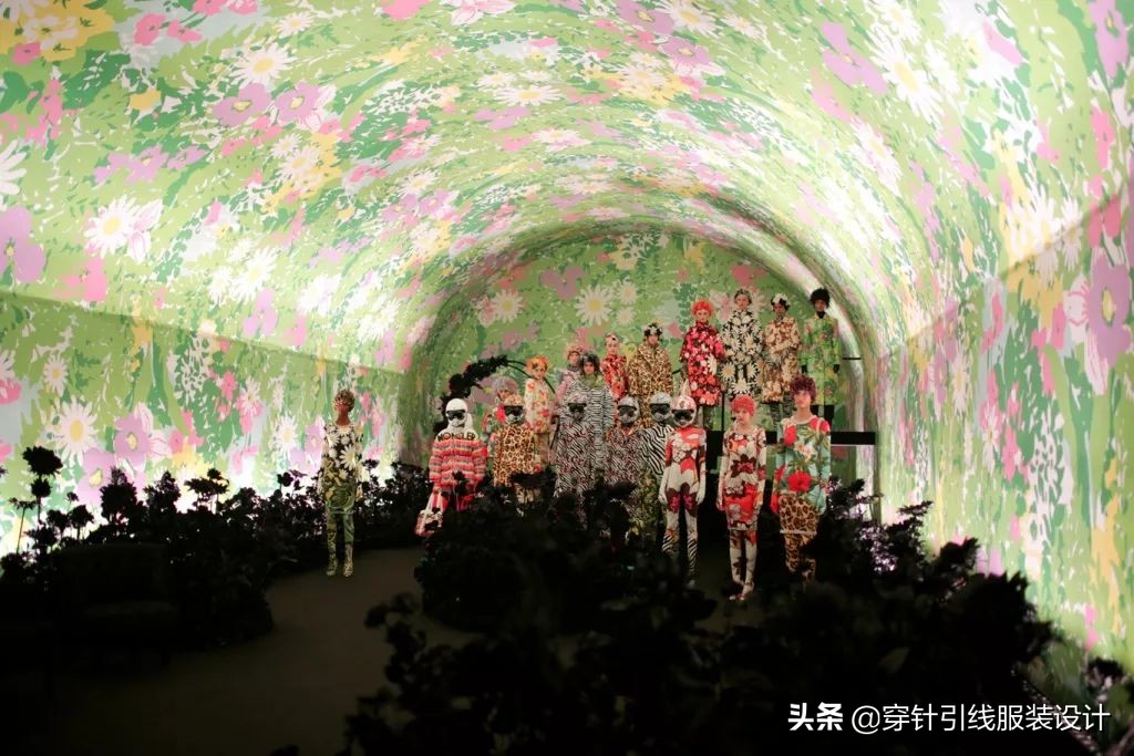 逆天羽绒服设计,moncler羽绒服成毅同款