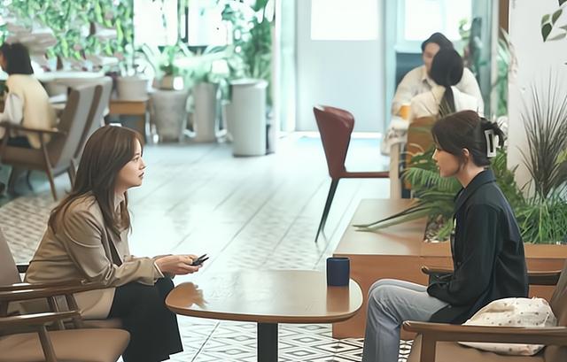 二婚女人结婚后频繁发朋友圈,二婚女再婚经常晒朋友圈