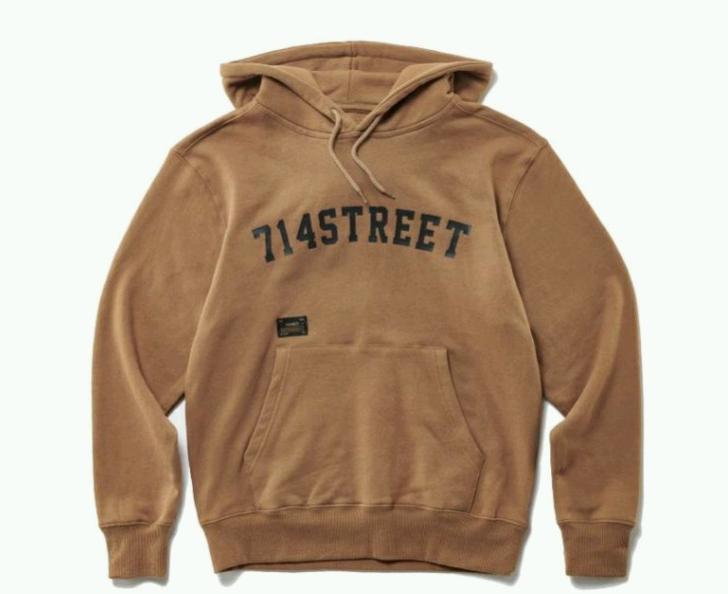 分享一件你买过最喜欢的衣服,一眼就心动的美式卫衣