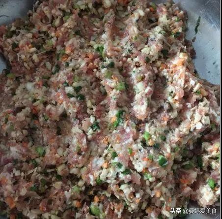 饺子馅用什么食材比较好吃,用什么食材做牛肉饺子馅好吃