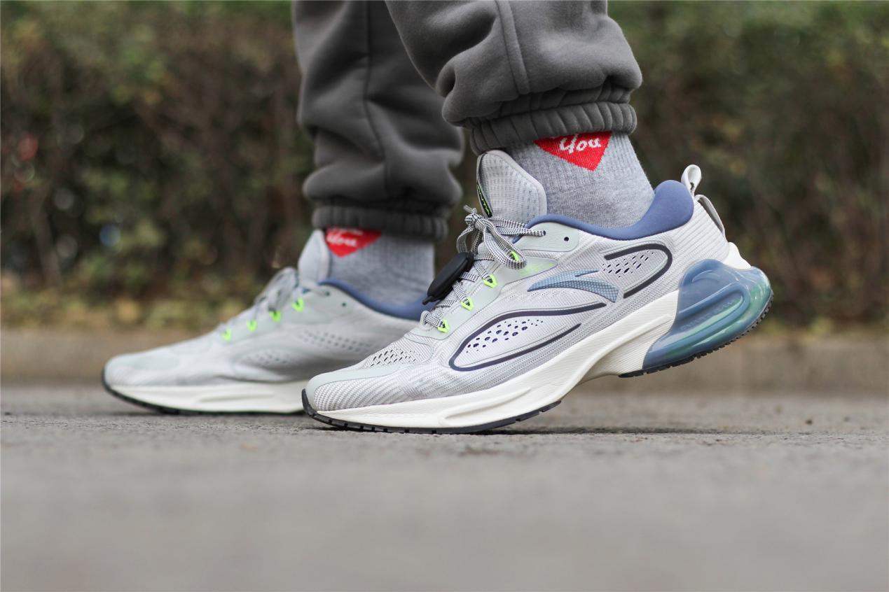 安踏咕咚联名跑鞋,咕咚安踏联名跑鞋评测