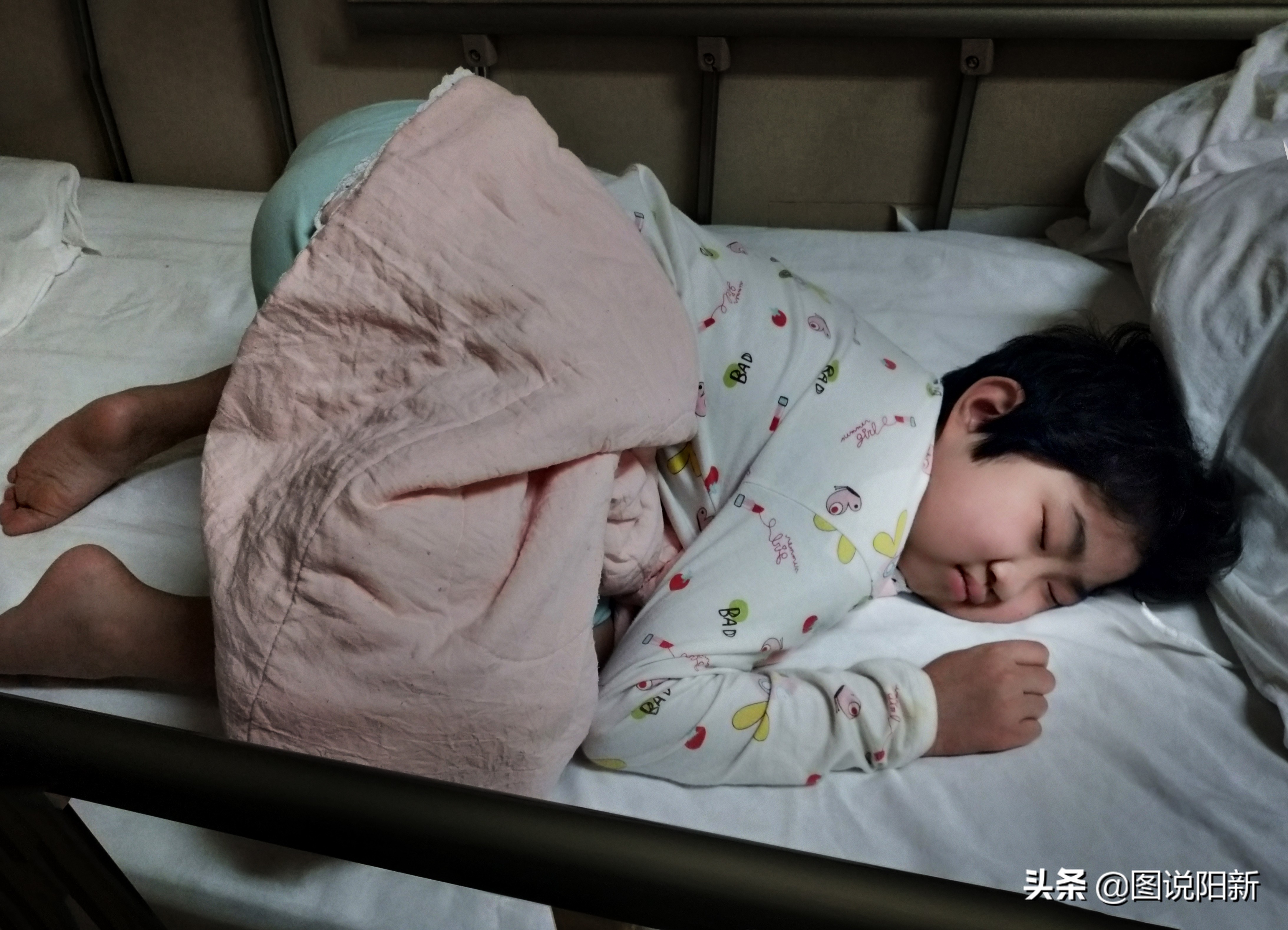 女孩患了200万分之一罕见病,女孩身患罕见怪病