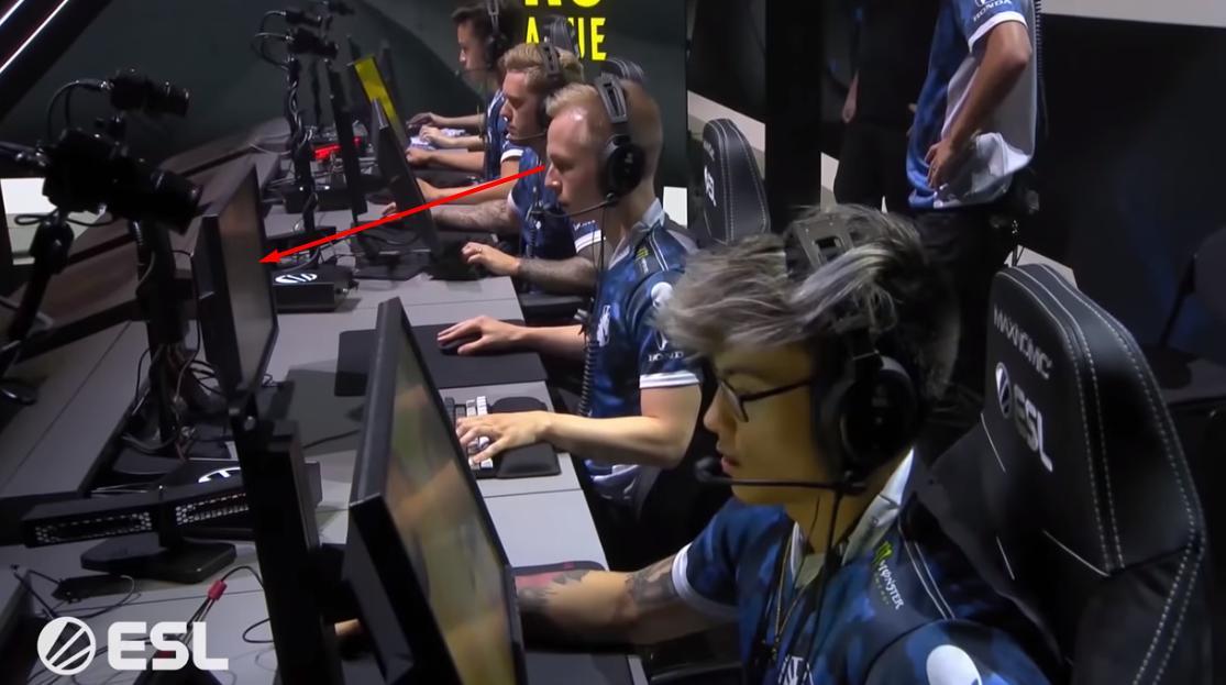 DyAc+加持，电竞显示器的最强之选？卓威ZowieXL2546S显示器评测