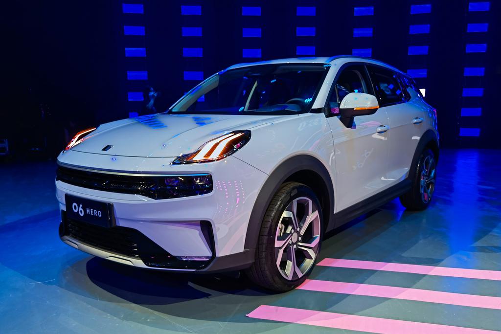 鸟屎腐蚀了车漆如何能处理,鸟屎把车漆腐蚀掉了