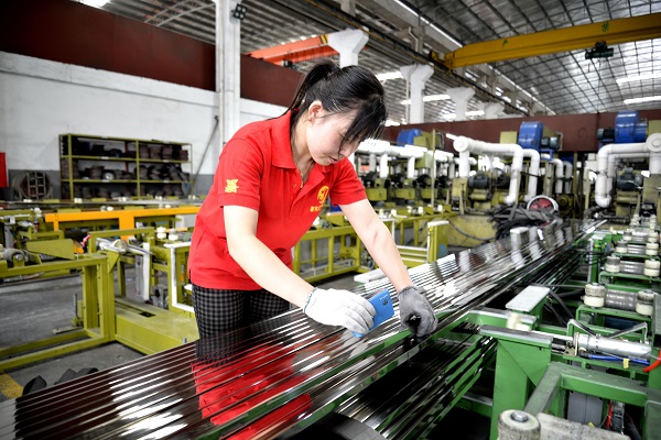 不锈钢装饰管加工方法,不锈钢装饰管的制作