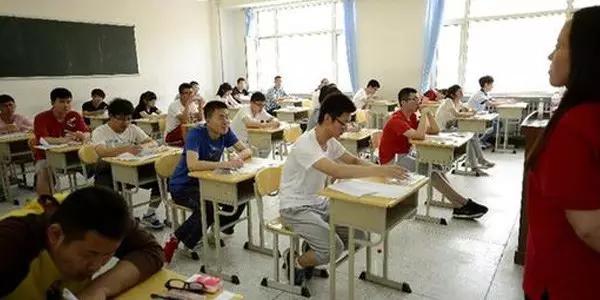 高考考场座位各科分配原则,高考考场座位编排顺序