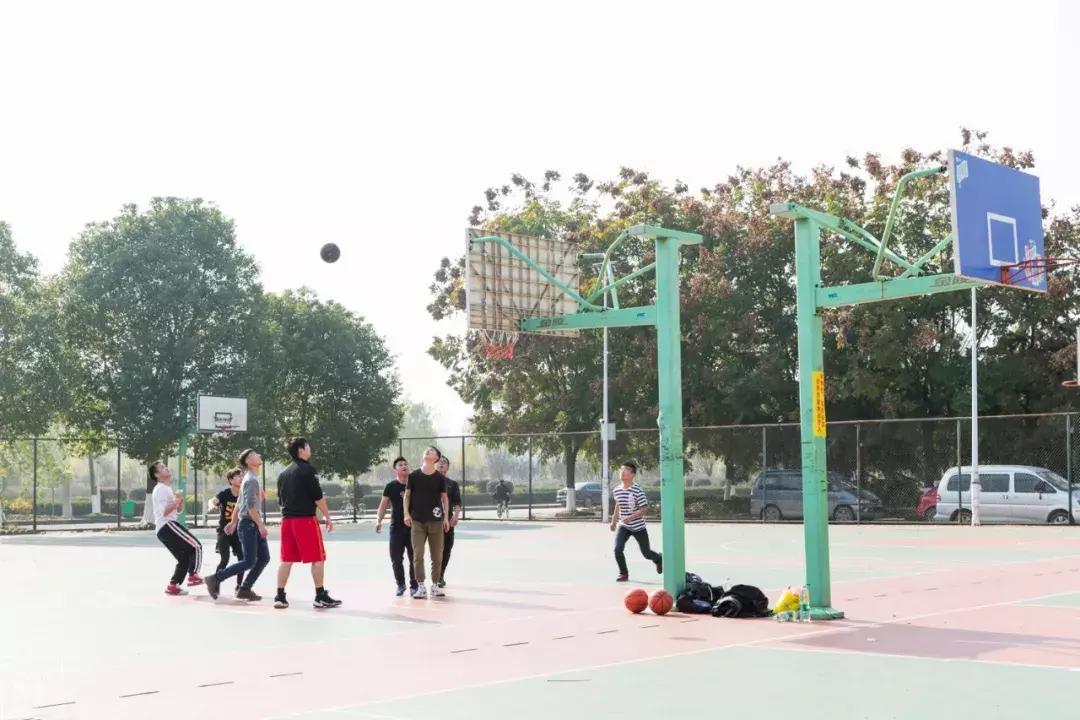 这样的青春，混迹过黄家湖大学城的人都会懂