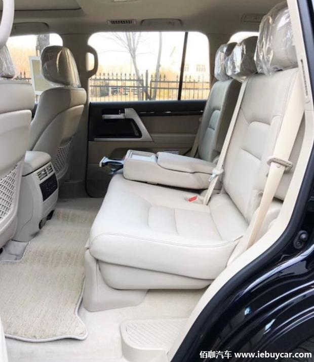 沉浸式体验丰田兰德酷路泽5700,最新强悍的越野suv