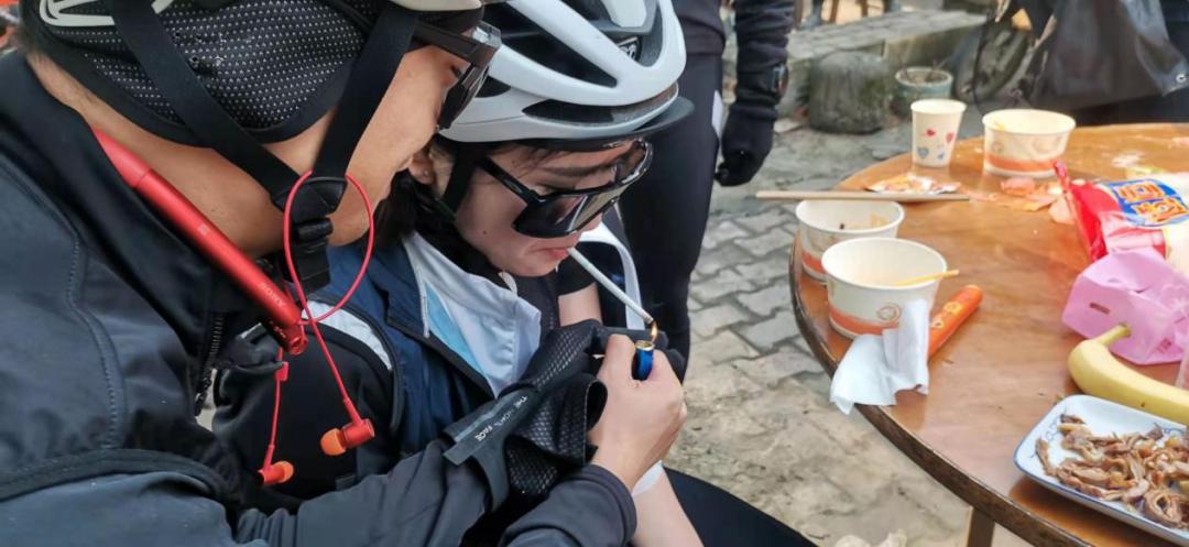 成都人真孬：骑车200公里去过年？