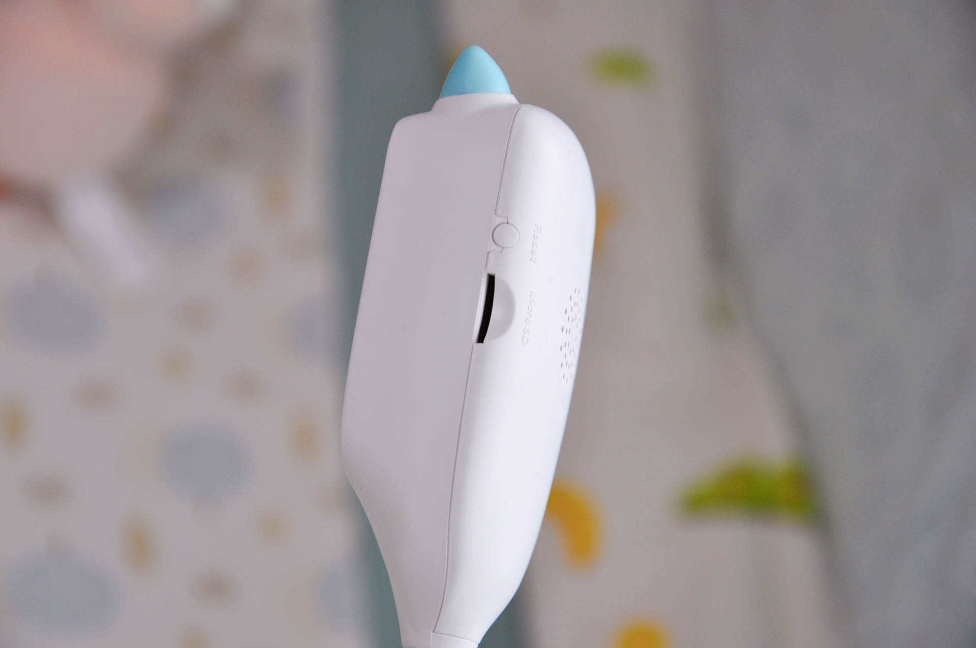 帮你随时随地、无时无刻的陪在宝宝左右，xiaovv婴儿监护器