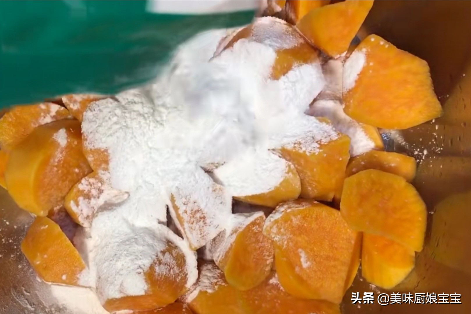 熬糖的时候加什么水,拔丝地瓜熬糖最正确的方法