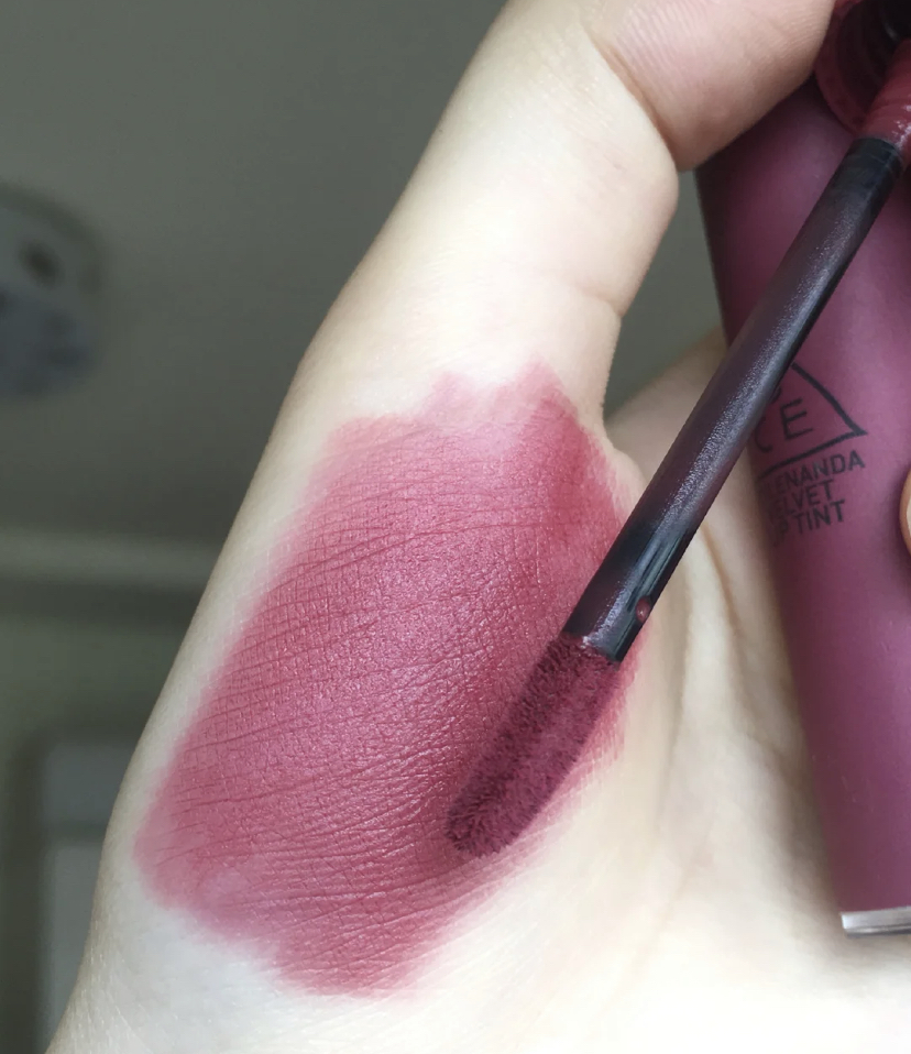 韩国女团紫粉色制服,盘点韩国女团的专属颜色