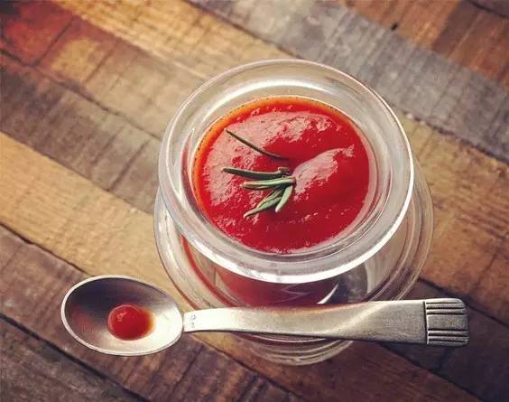 衣服染上了别的颜色怎么才能洗掉,衣服上染上别的颜色怎么才能洗掉