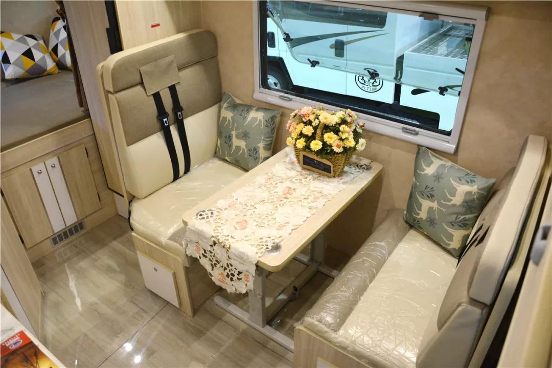 拓锐斯特b型房车价格,拓锐斯特t型车