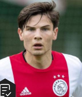 踢球者报道,足球球员转会上新闻