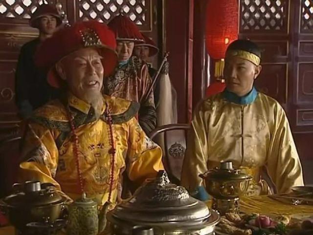 嘉庆皇帝反腐三件怪事,嘉庆帝为什么会在皇宫门前遇刺