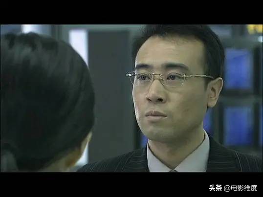 50岁于和伟妻子同台,于和伟和妻子最近的视频