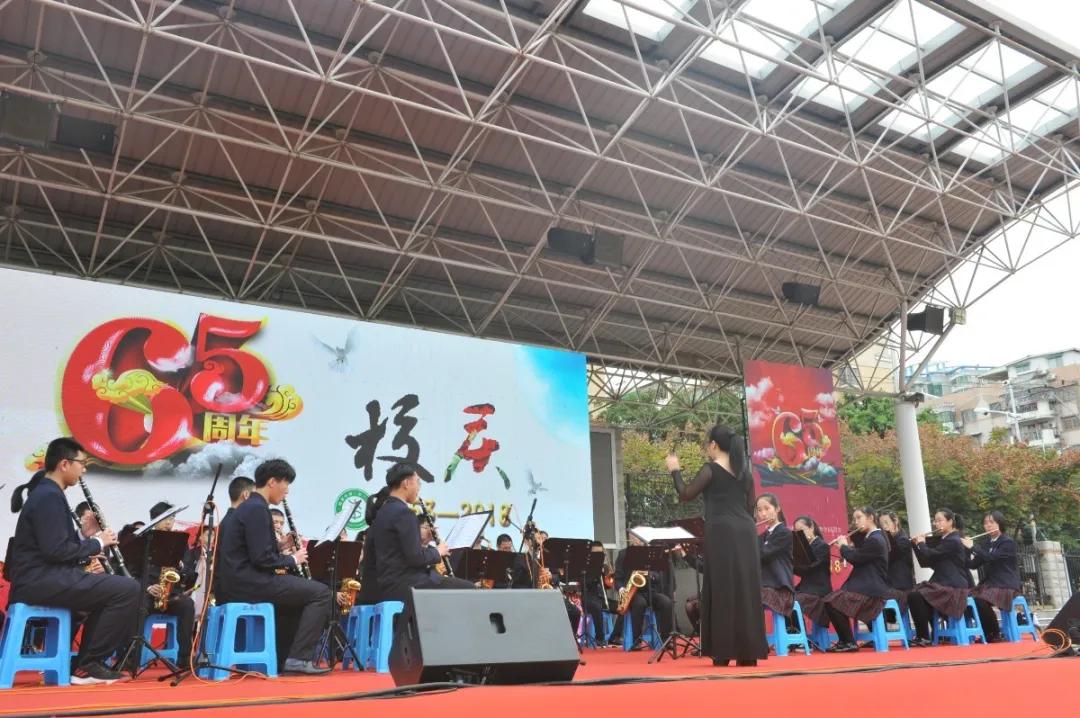 「等你也等秋」活力六中,等你乘风破浪(一)