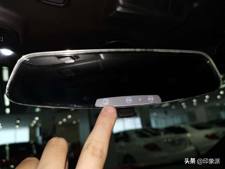 大黄蜂跑车科迈罗敞篷版高配,科迈罗大黄蜂敞篷版噪音大吗