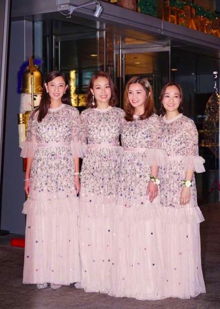 阿娇当伴娘的粉色伴娘礼服,阿娇粉色裙伴娘裙