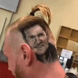 搞笑gif永远不要相信任何人,朋友圈gif背景搞笑