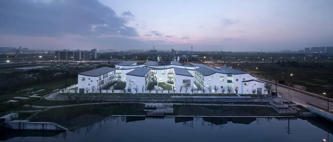 什么是坡屋顶有什么优缺点,什么是坡屋顶保温