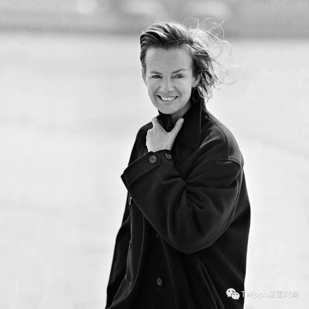 优衣库日本被疯抢,优衣库被哄抢完整版