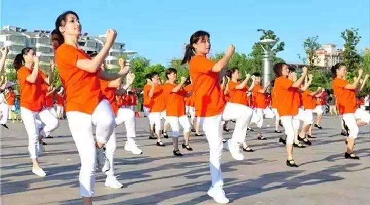 带娃脊椎疼怎么办,带娃累的腰疼怎么办