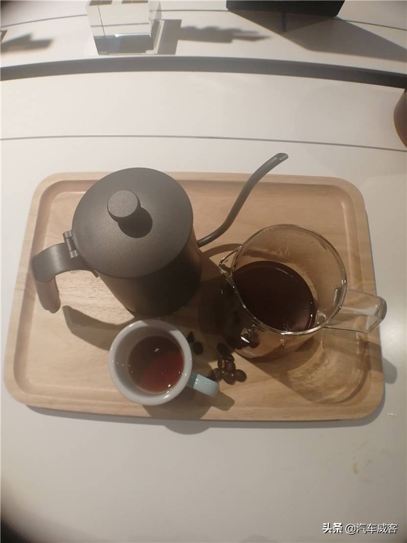 蔚来nioet7,蔚来汽车开起来怎么样