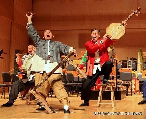 转九曲猜灯谜，赏民俗听老腔，约网红品美食到康镇~