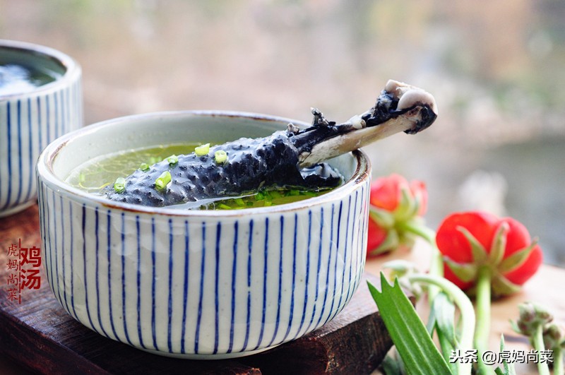 过年提前买好了鸡,买什么鸡炖汤好喝一点营养