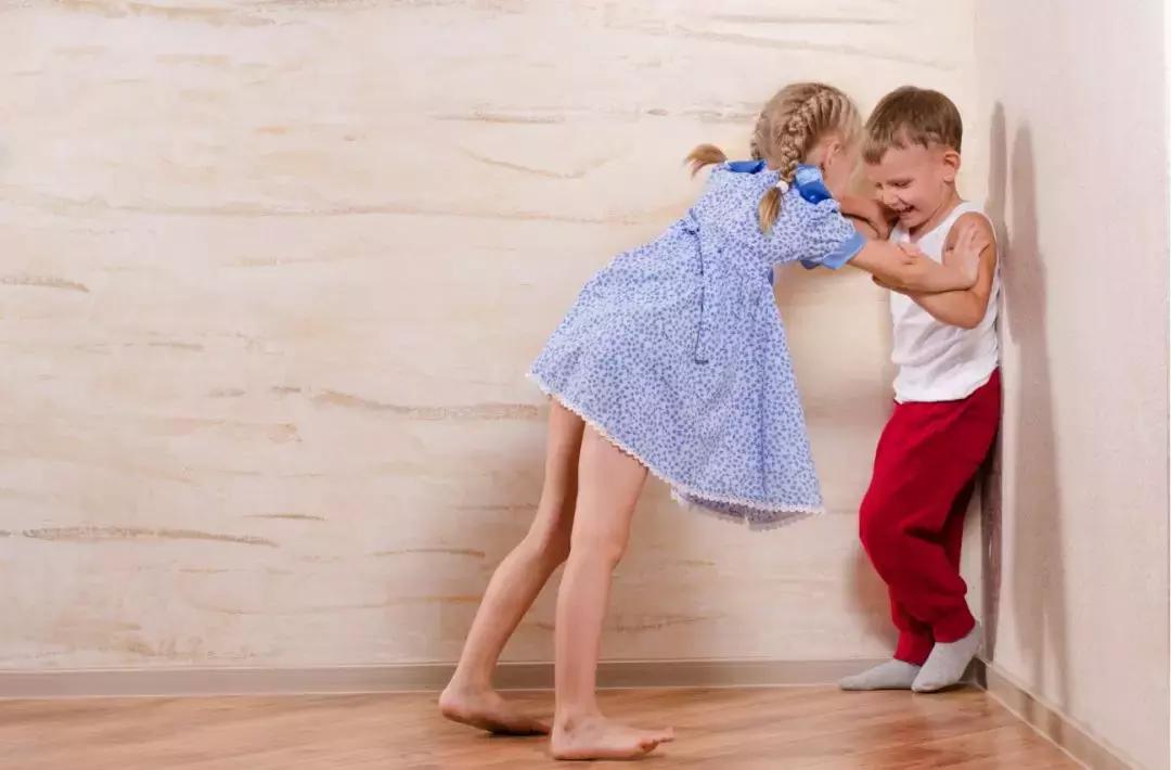 12岁女童公交车性侵案”真相大白？有女孩的家庭都值得看看